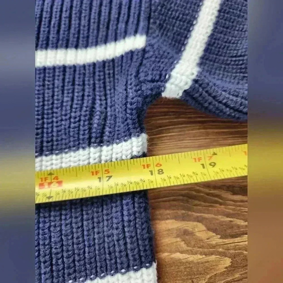 Gap Women's Striped Sweater in navy/white size M - Picture 6 of 9